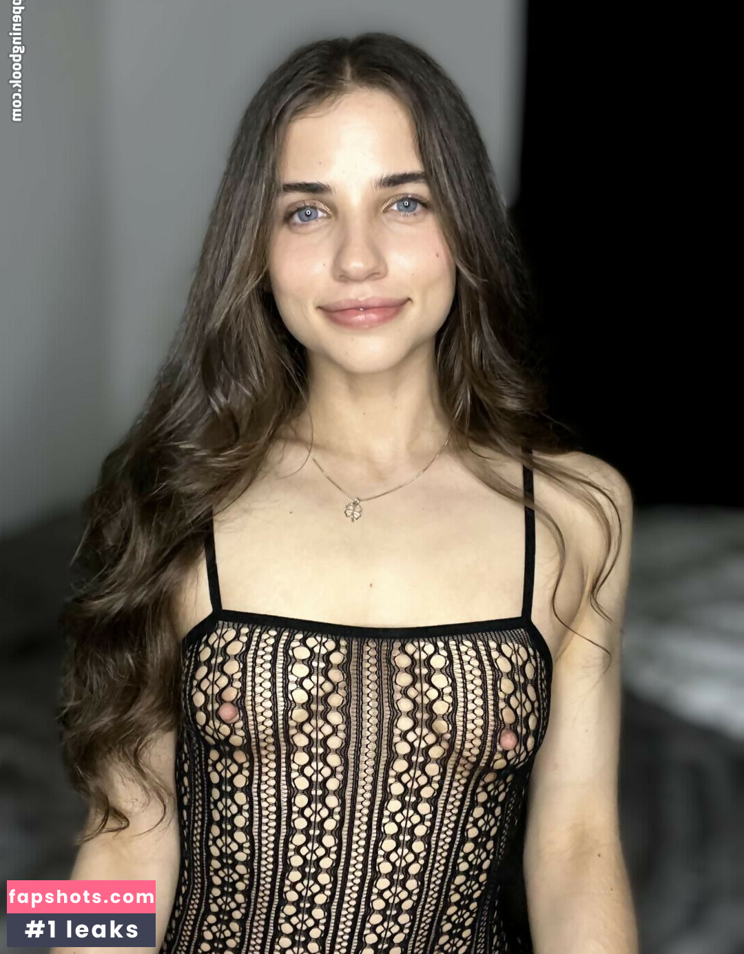 Lally Rae gallery photo #7