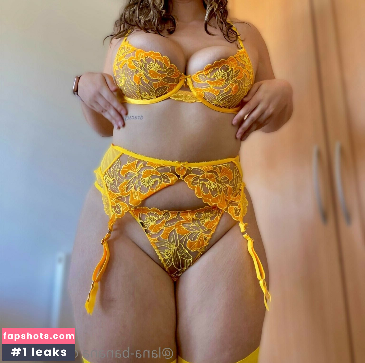 lana-banana gallery photo #52