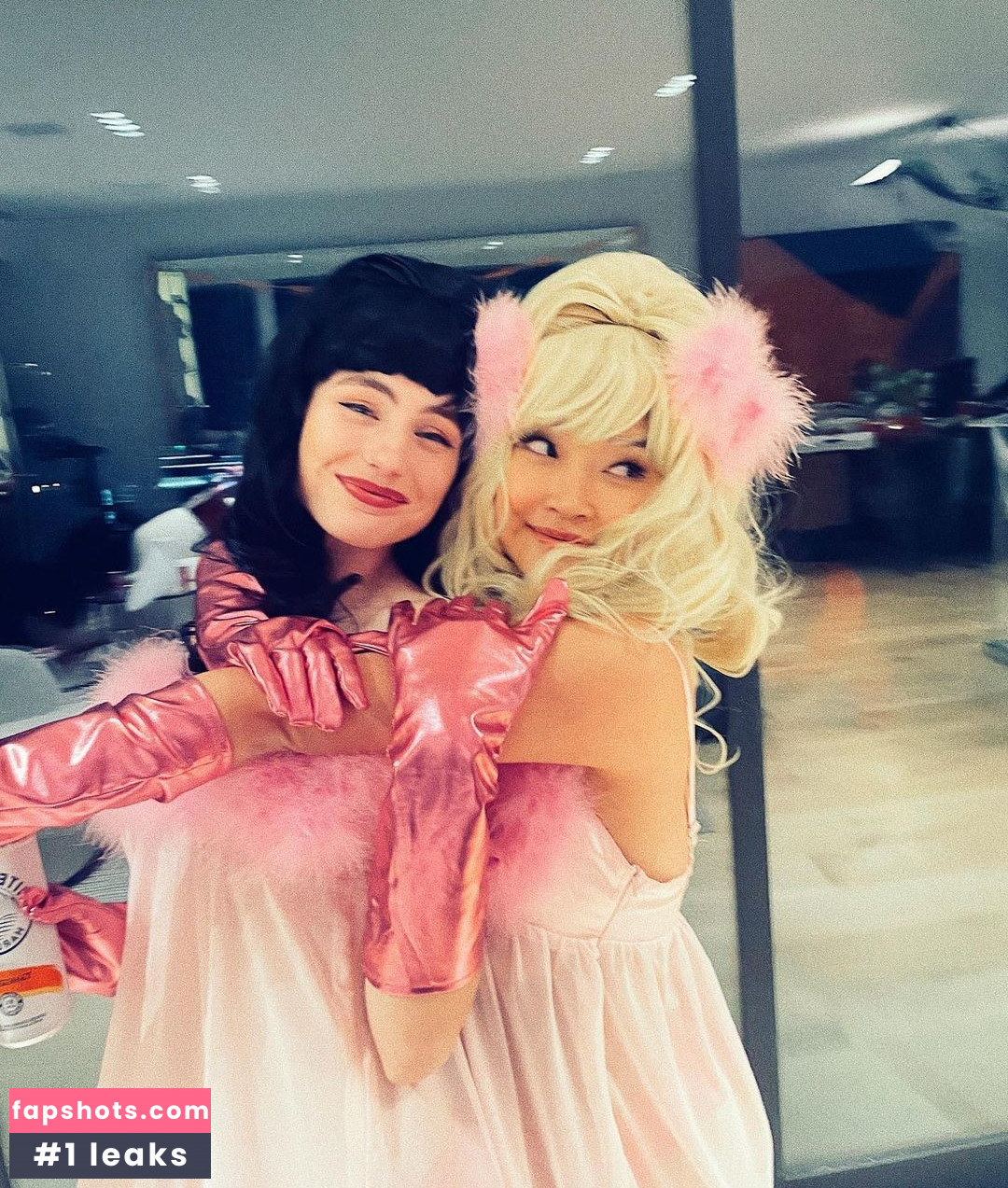 Lana Condor gallery photo #114