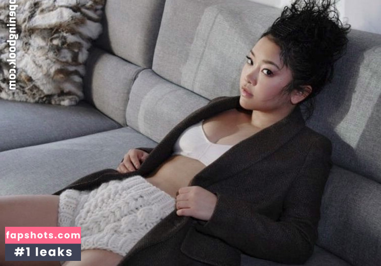 Lana Condor gallery photo #121