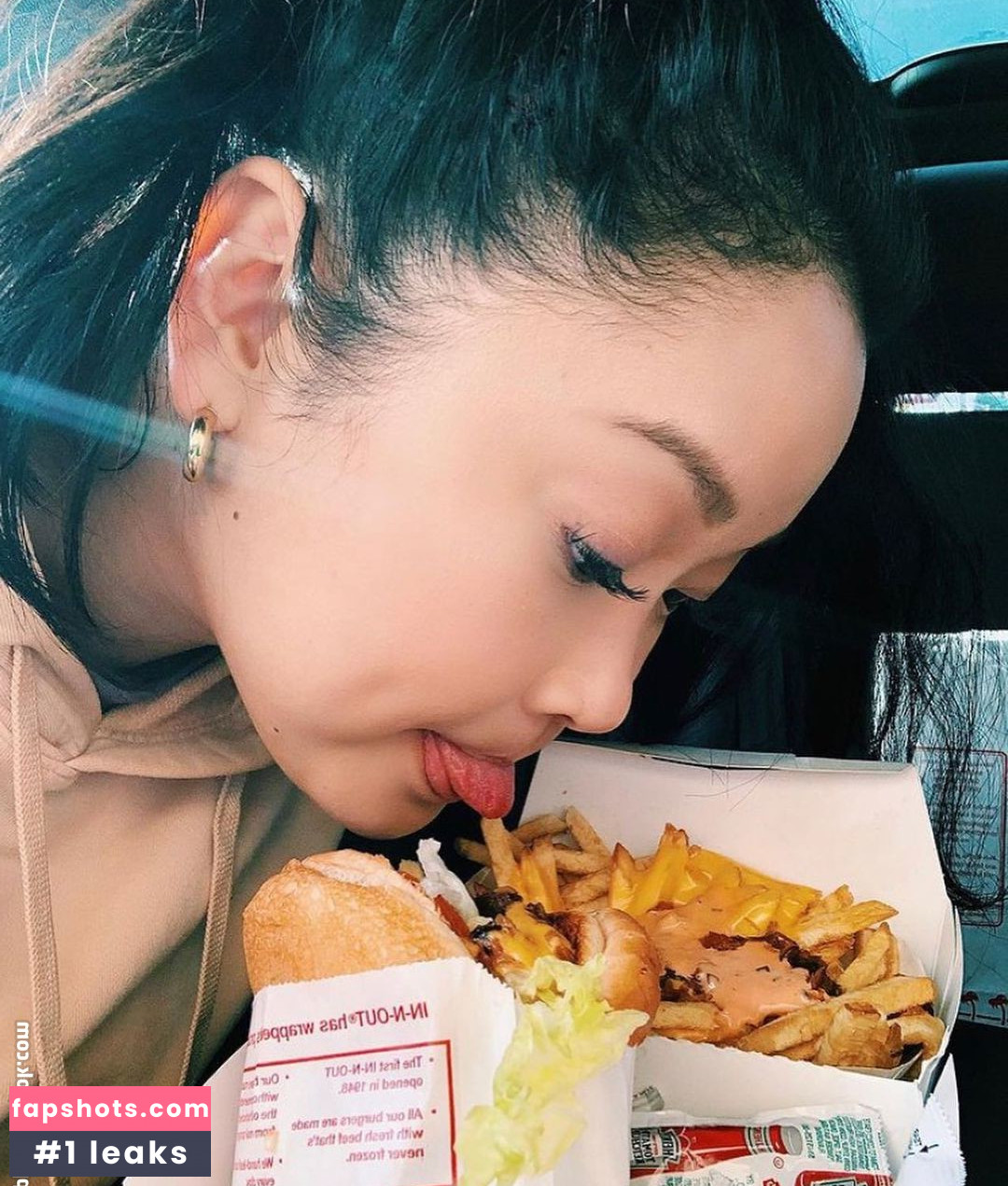 Lana Condor gallery photo #128