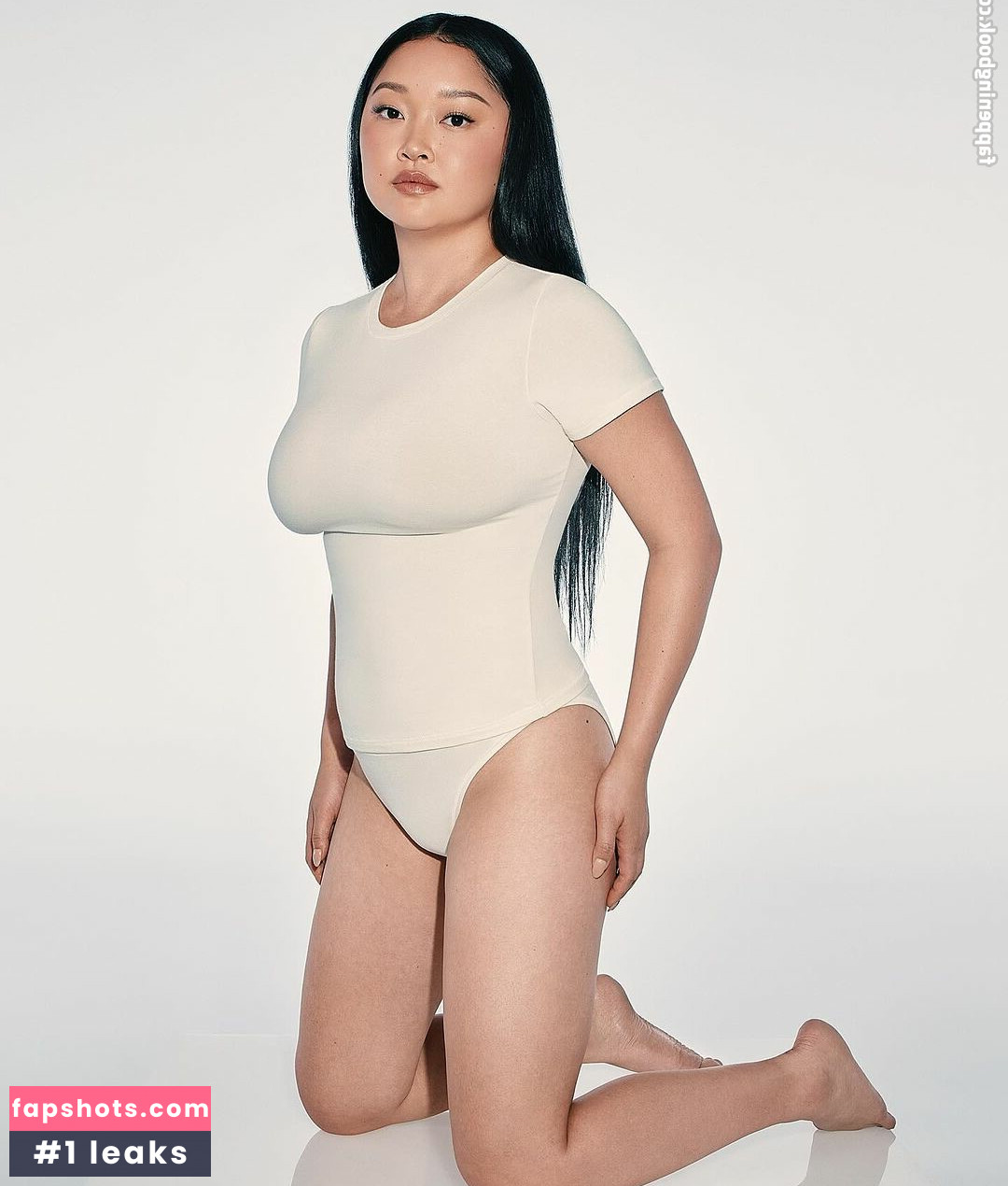 Lana Condor gallery photo #24