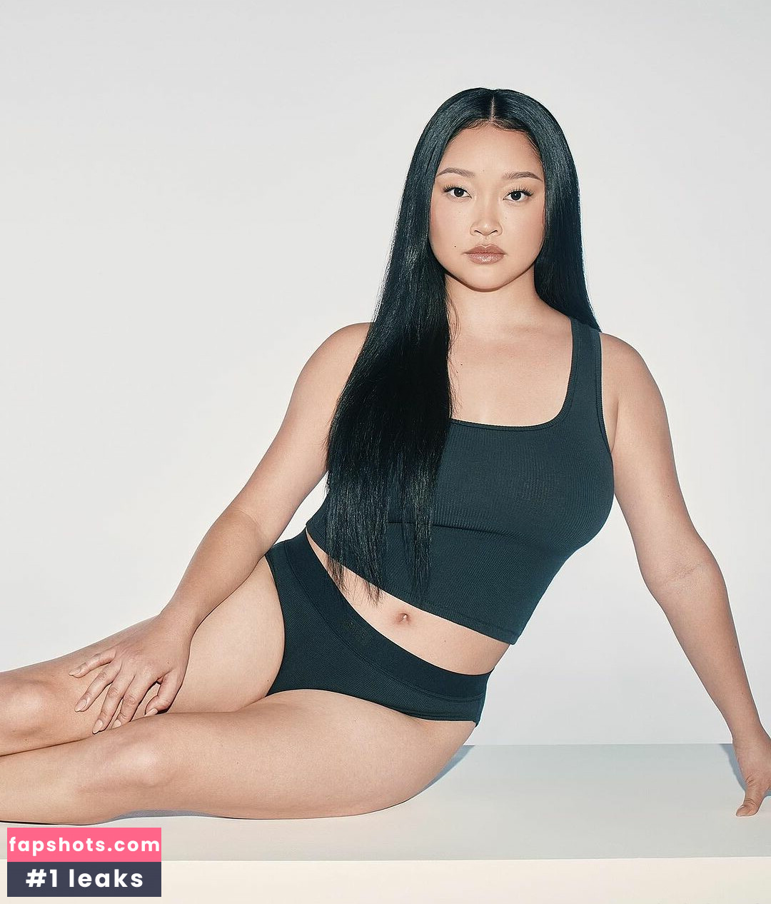 Lana Condor gallery photo #26