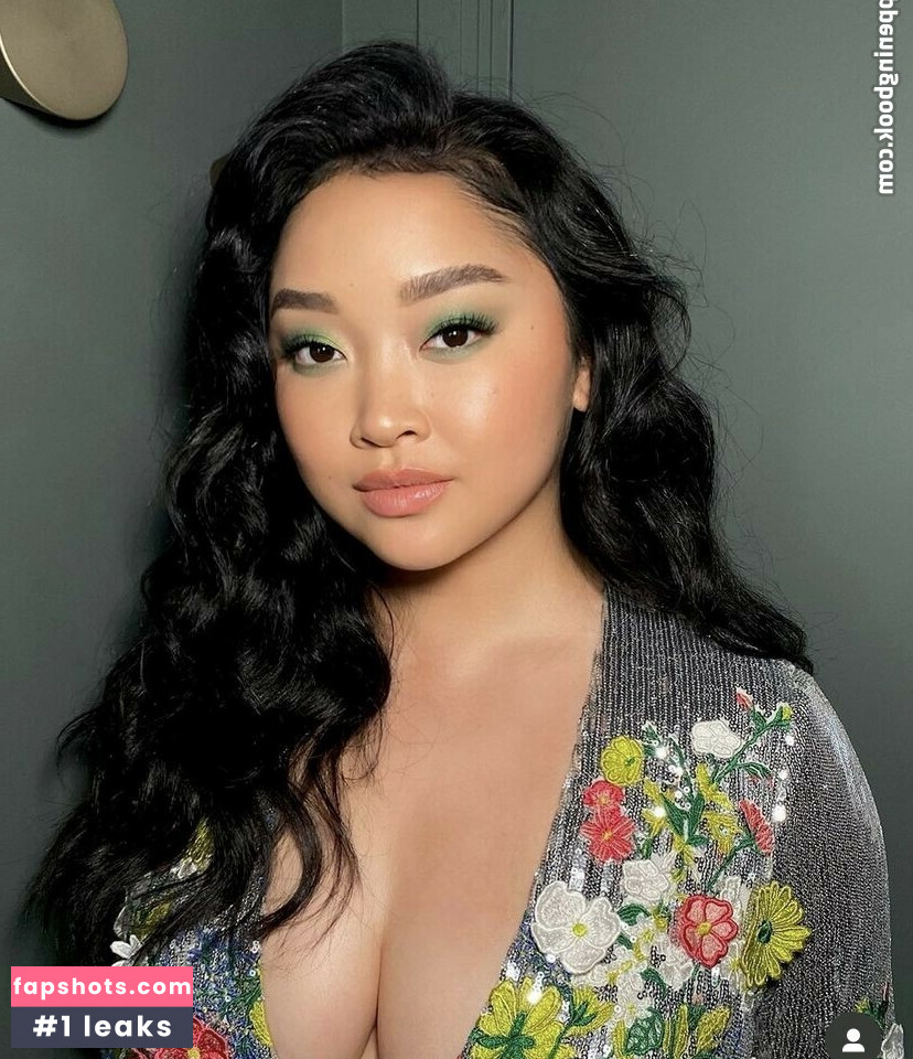 Lana Condor gallery photo #43