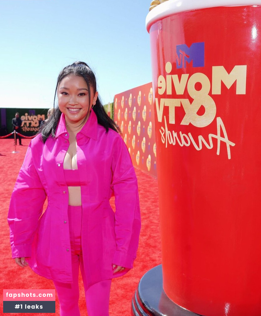 Lana Condor Nahé úniky fotek pouze od fanoušků #287 - Fapshots