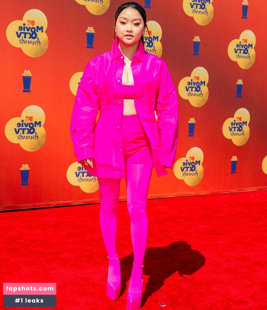 Lana Condor Nahé úniky fotek pouze od fanoušků #291 - Fapshots