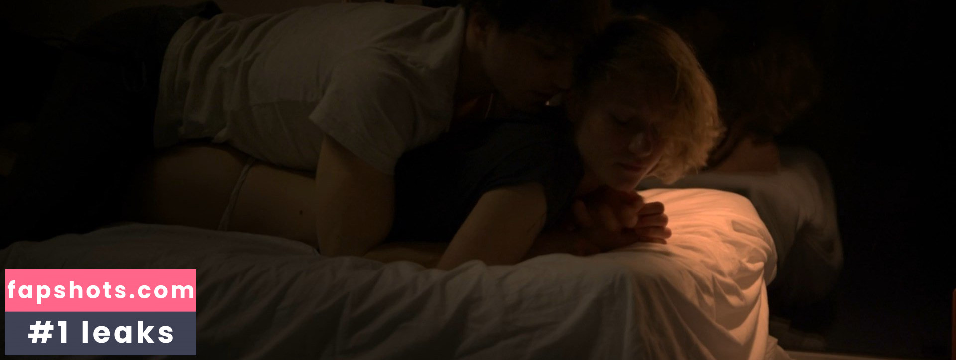 Lana Cooper gallery photo #5