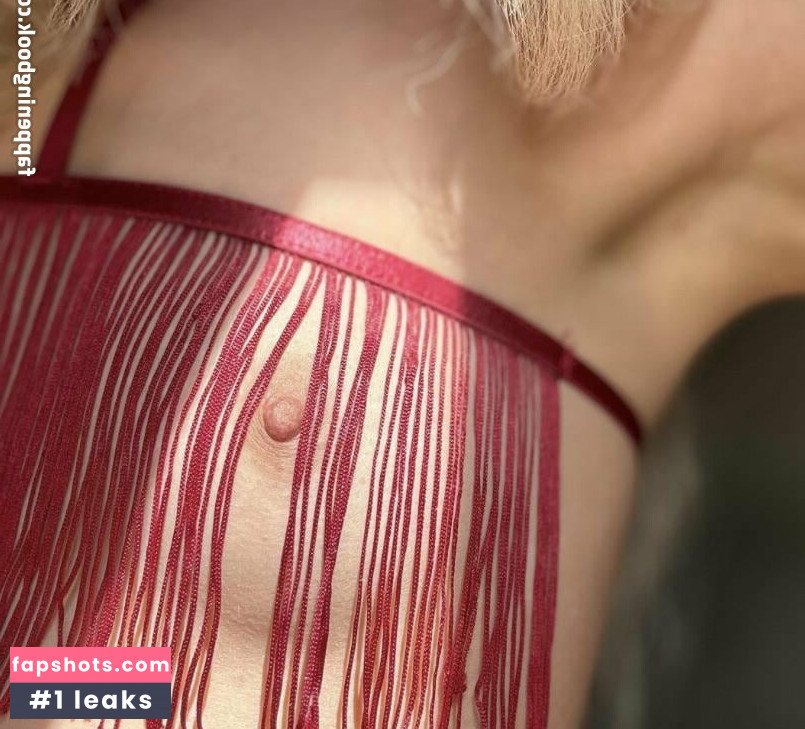 Lana_peach gallery photo #2