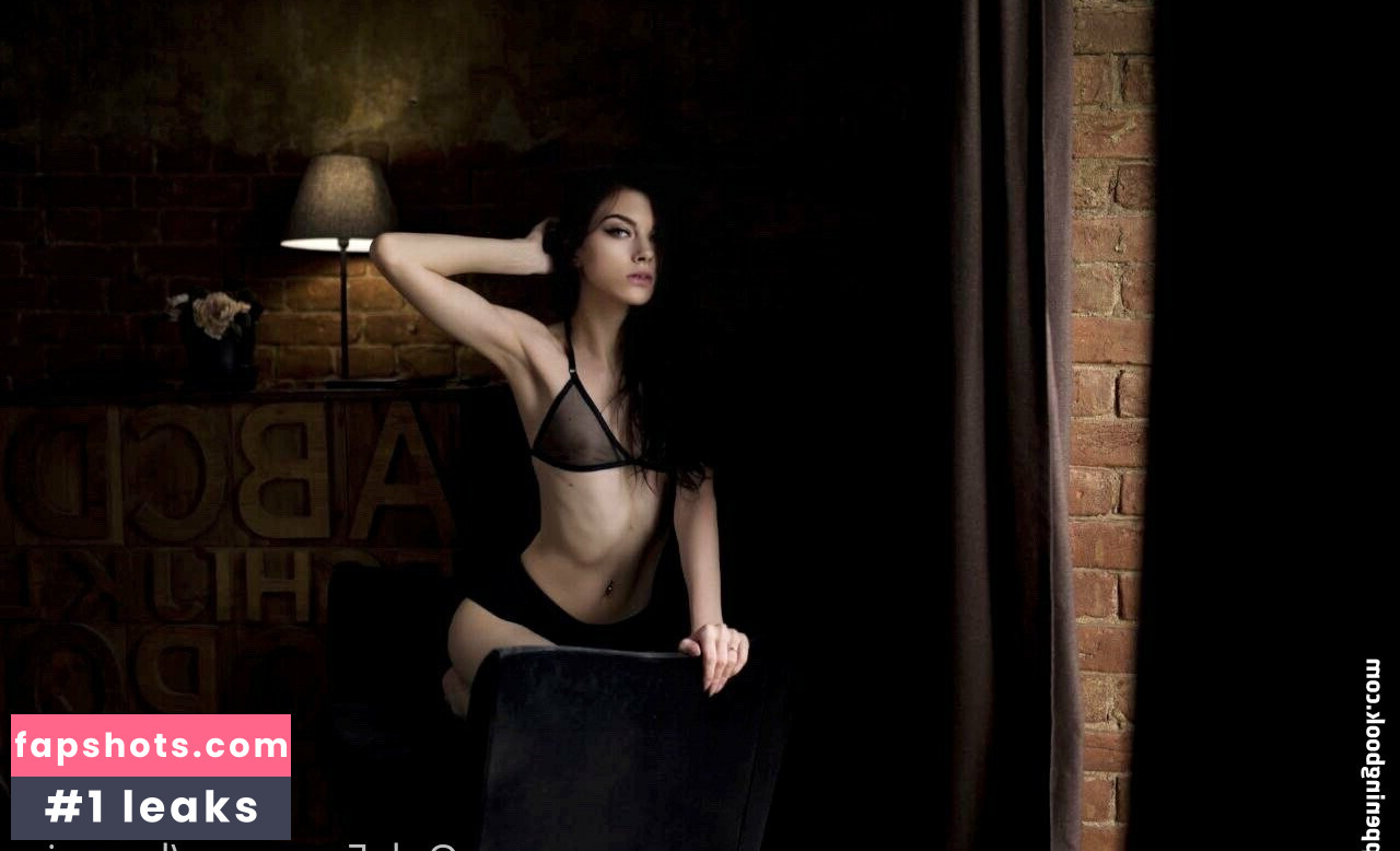 lana.virg gallery photo #33