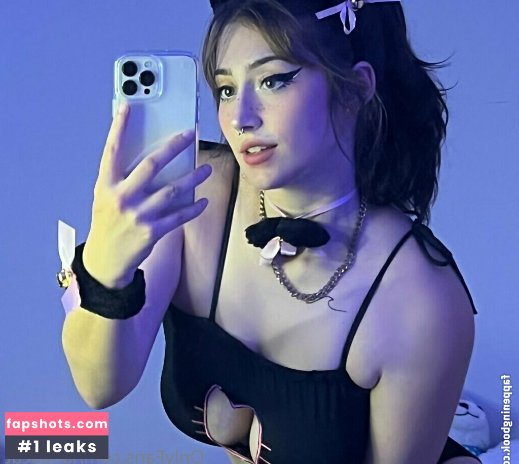 lanaacat gallery photo #2