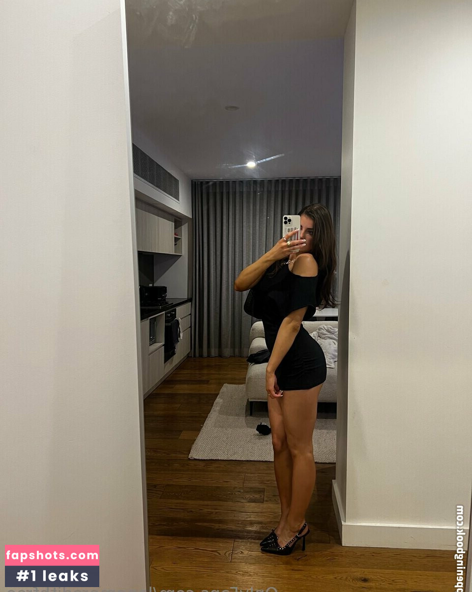 Lane Meredith gallery photo #32