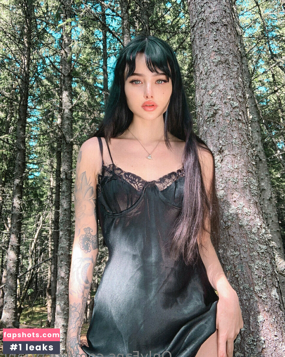 lani-louuu gallery photo #12