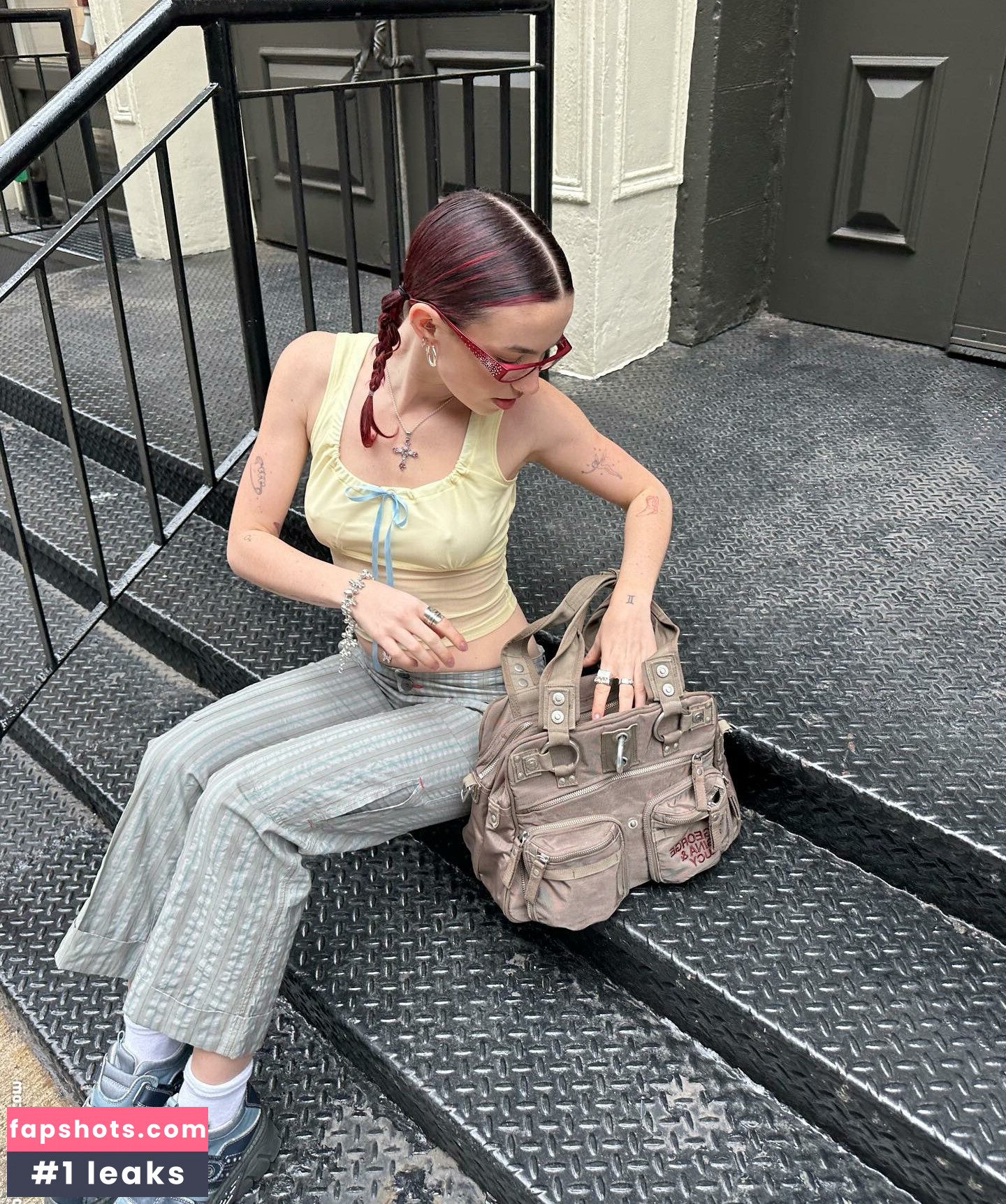 Lara Adkins gallery photo #20