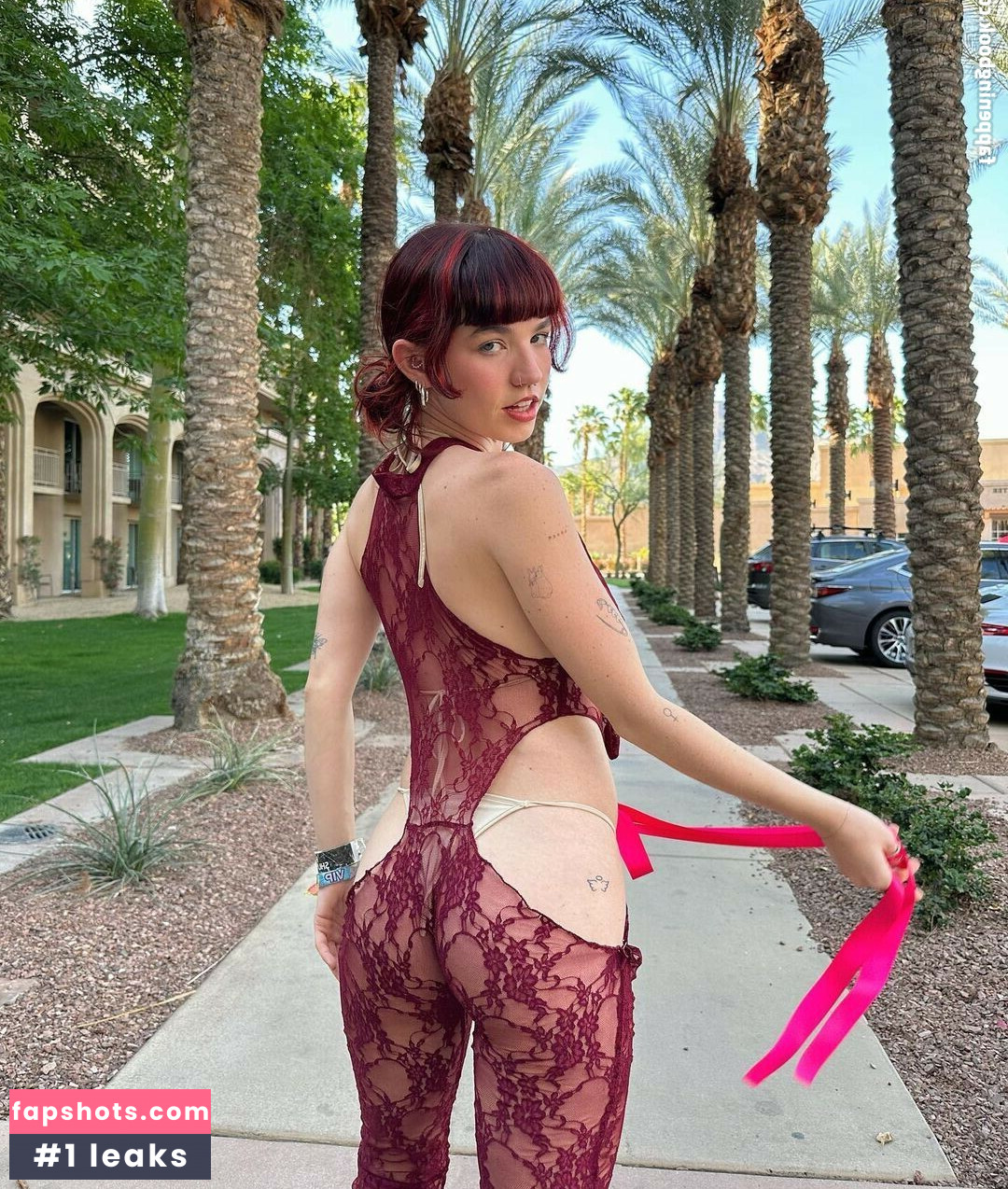 Lara Adkins gallery photo #23