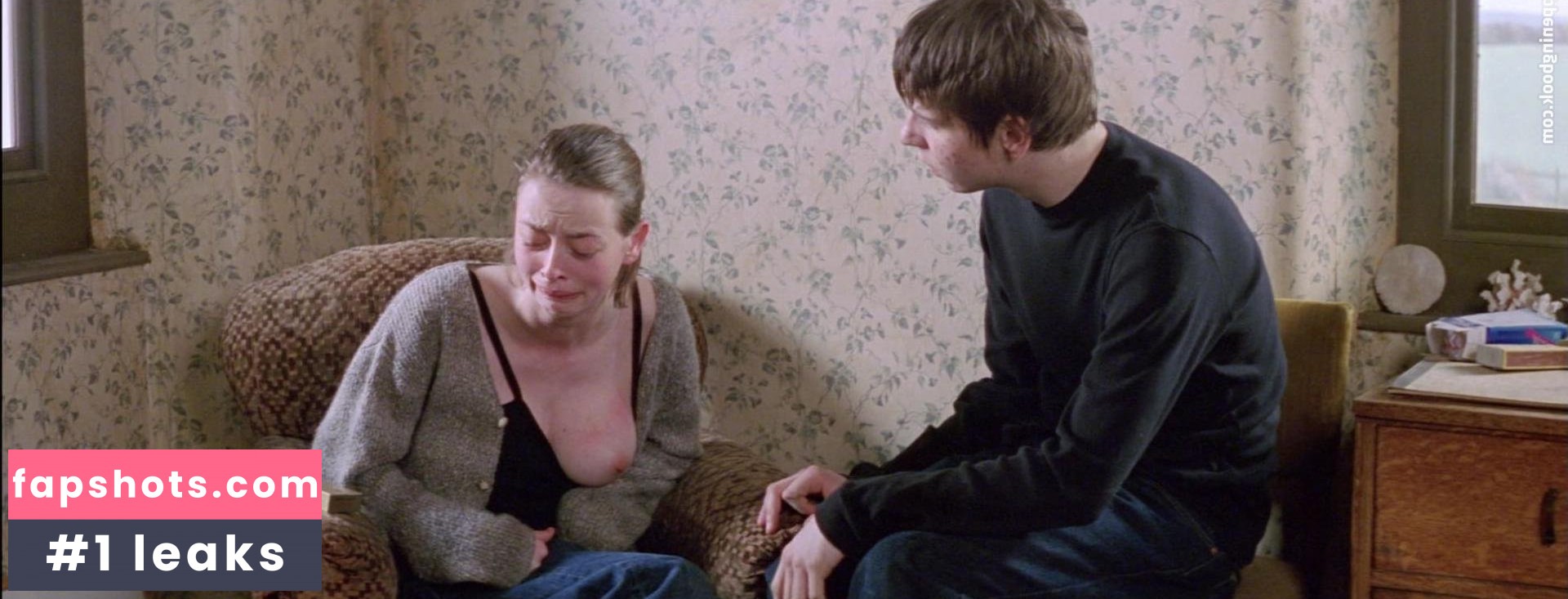 Lara Belmont gallery photo #17