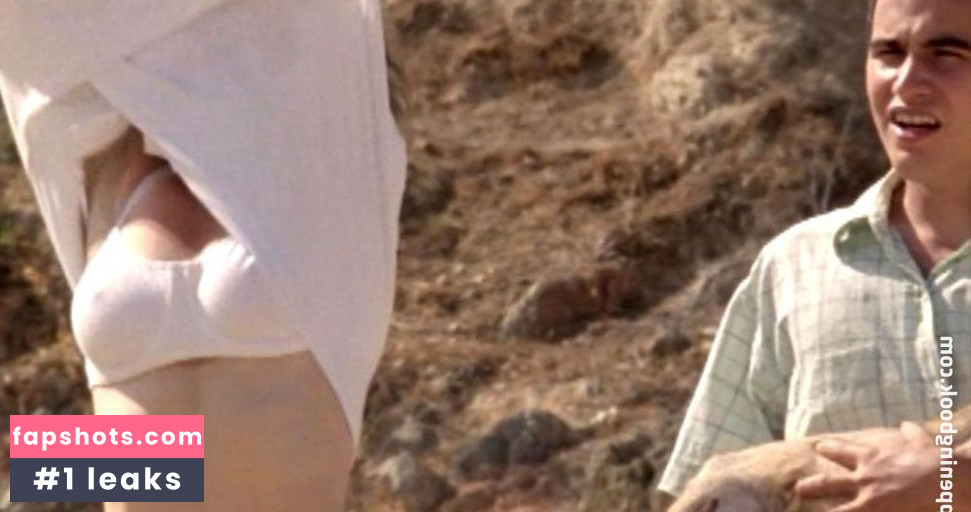 Lara Belmont gallery photo #18