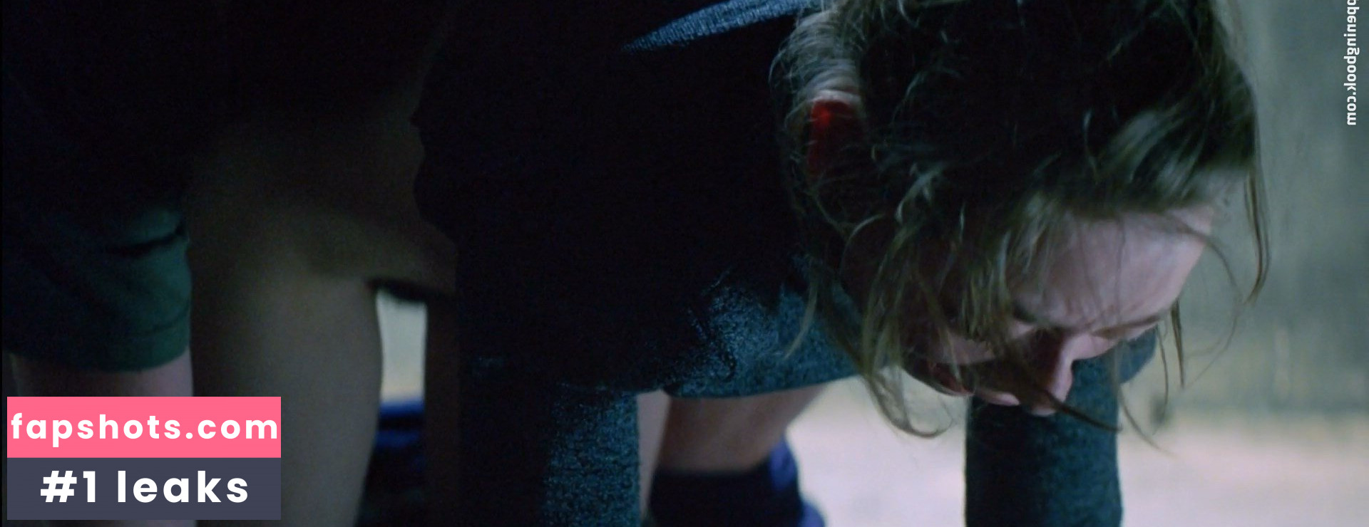 Lara Belmont gallery photo #3