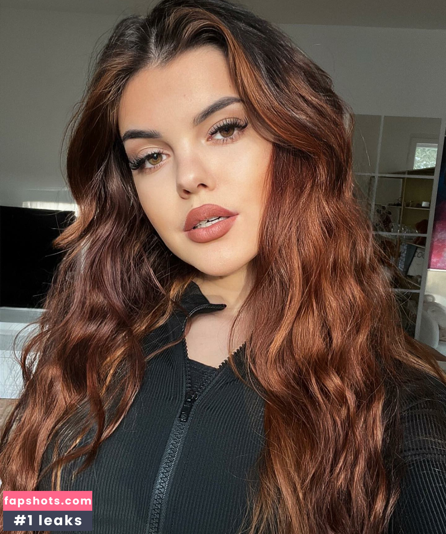 Lara Benjamina Winter gallery photo #45