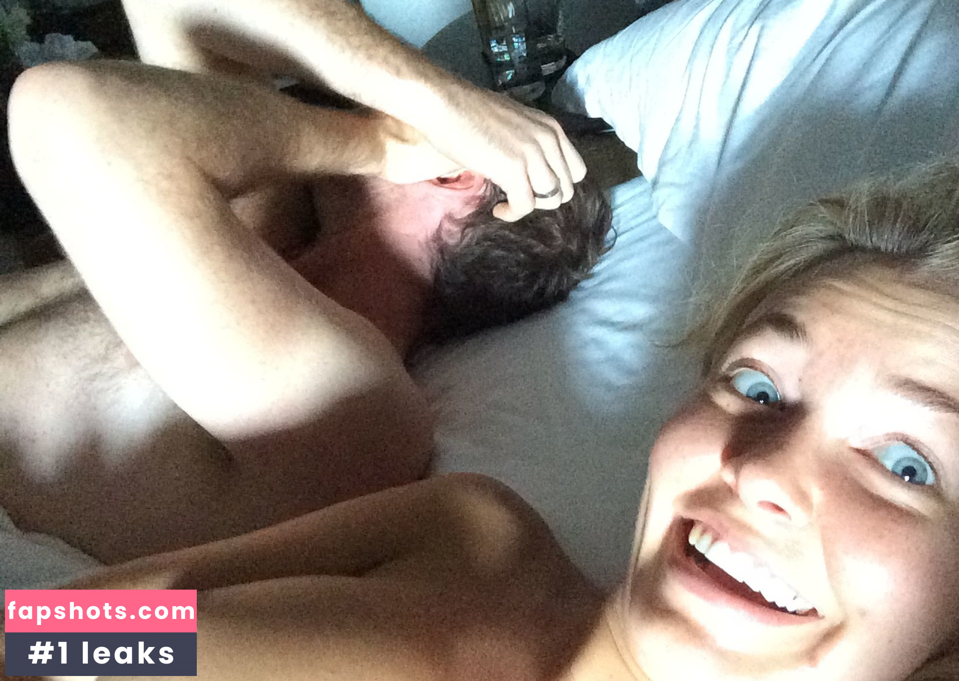 Lara Bingle gallery photo #159