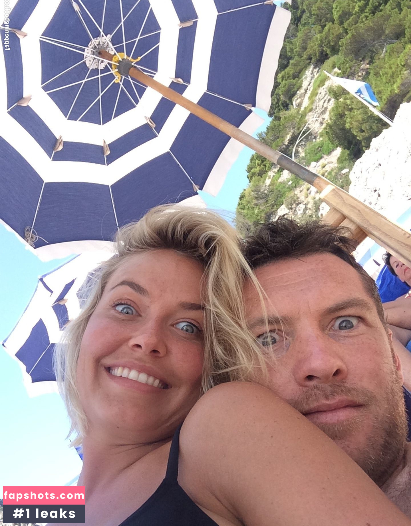 Lara Bingle gallery photo #209