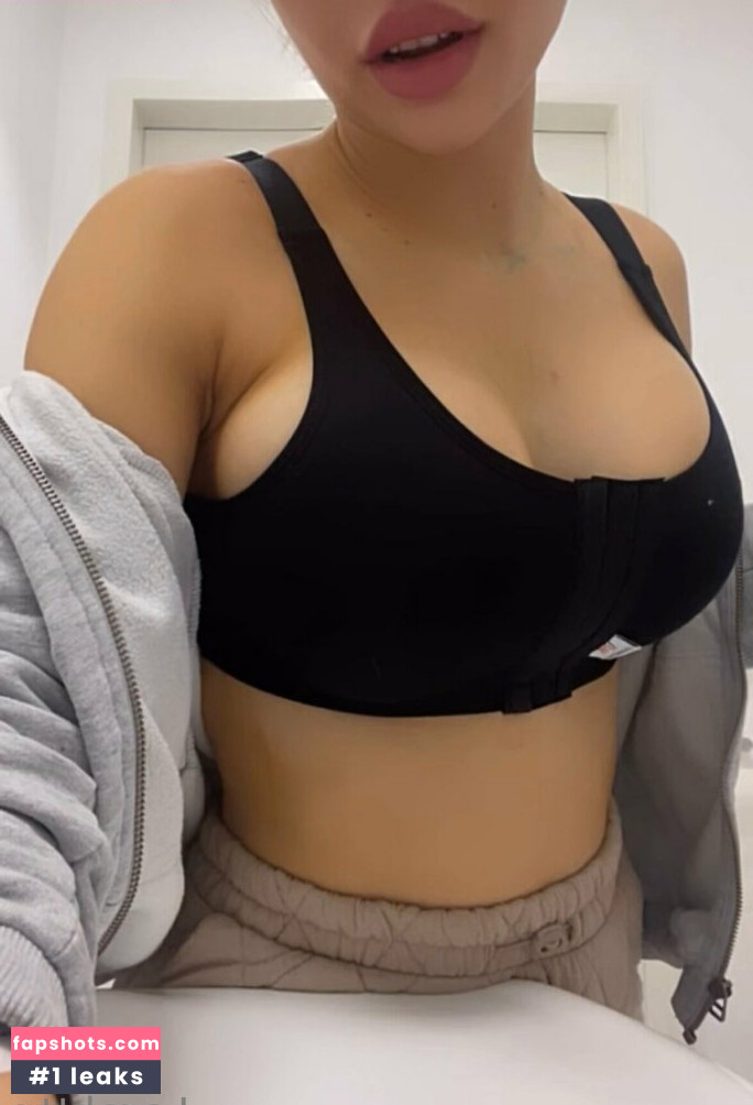 Lara Bttn Nahé úniky fotek pouze od fanoušků #139 - Fapshots