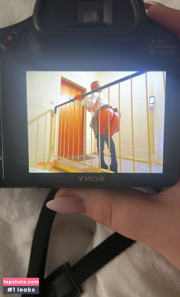 Lara Bttn Nahé úniky fotek pouze od fanoušků #197 - Fapshots