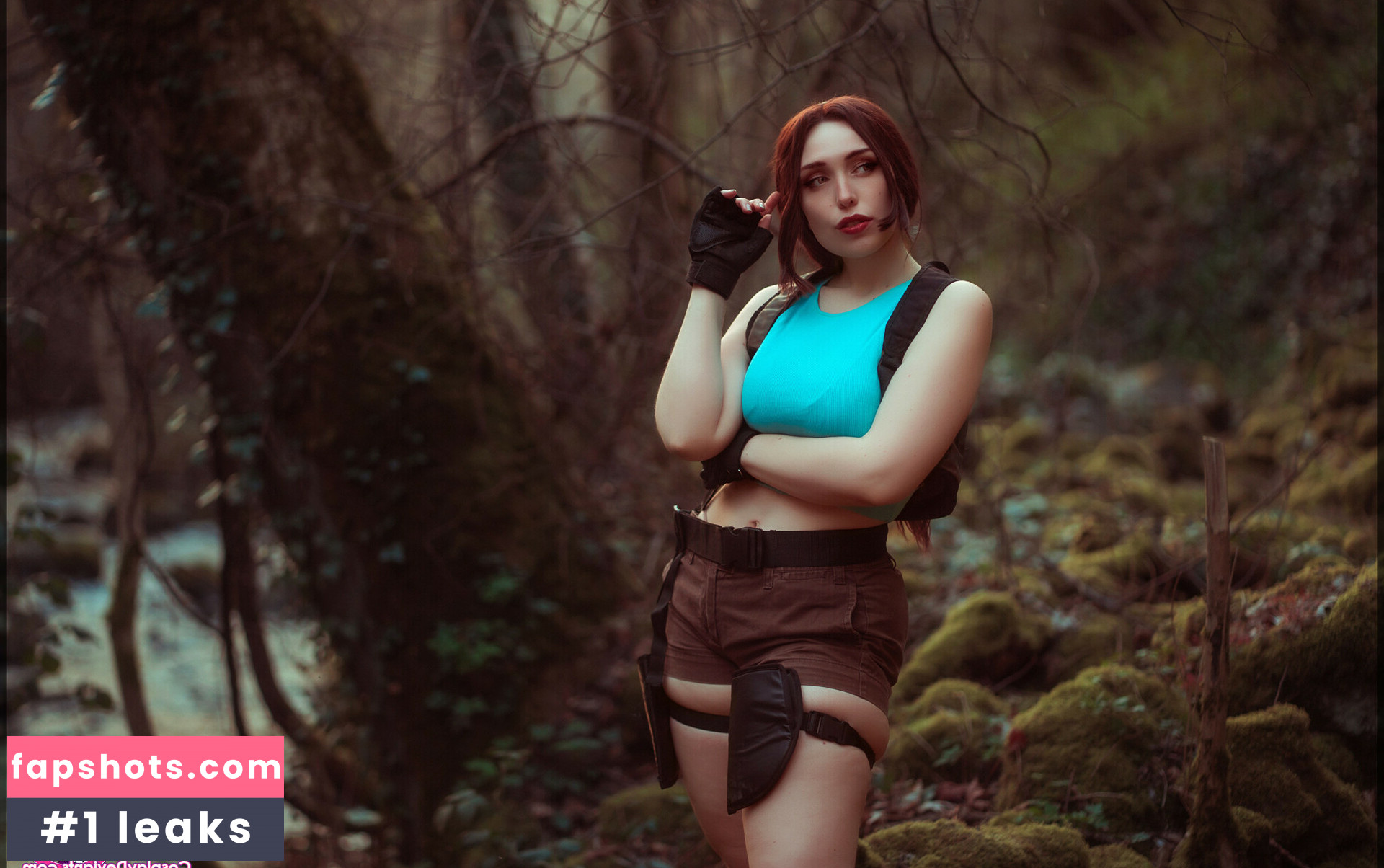 Lara Croft Cosplay gallery photo #13