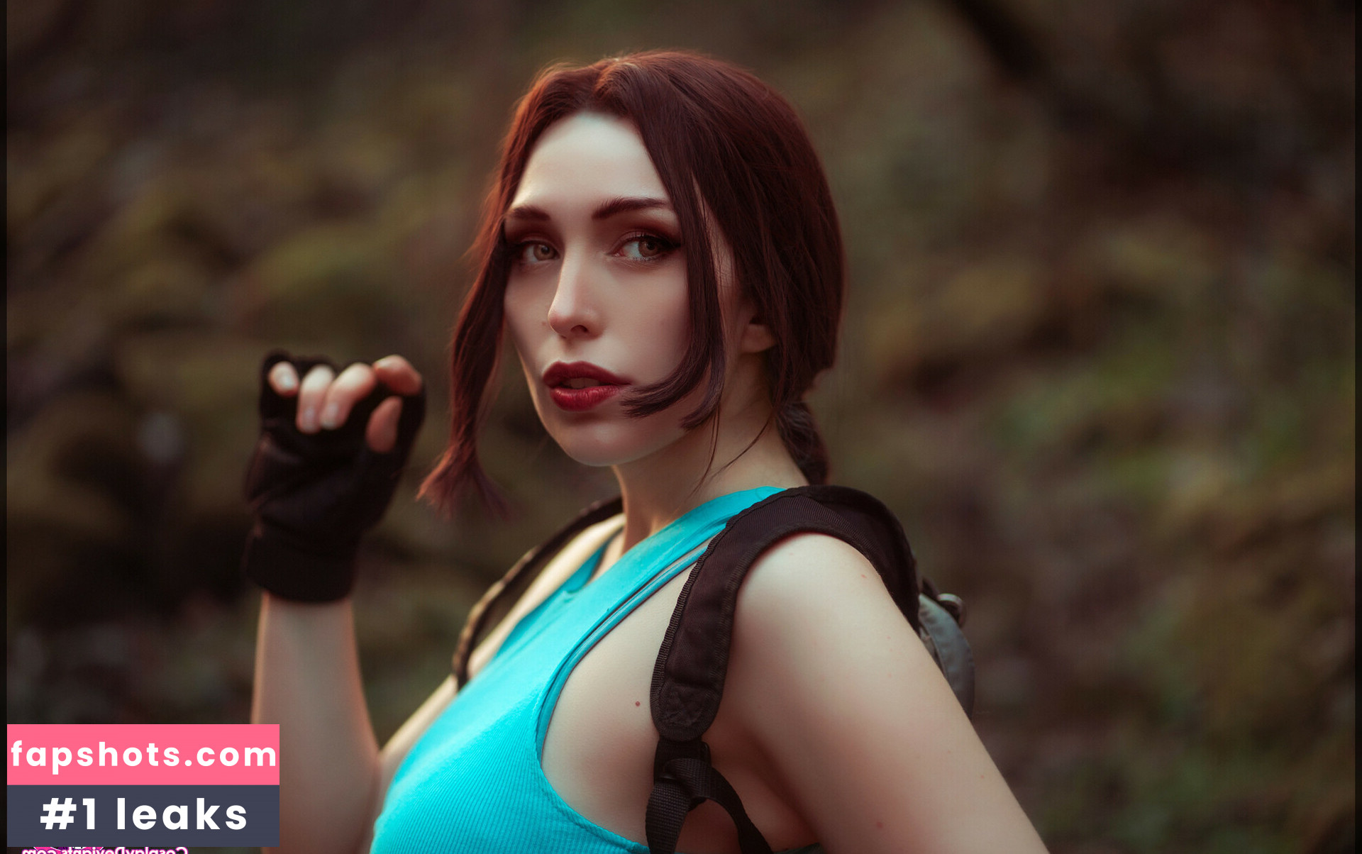 Lara Croft Cosplay gallery photo #22