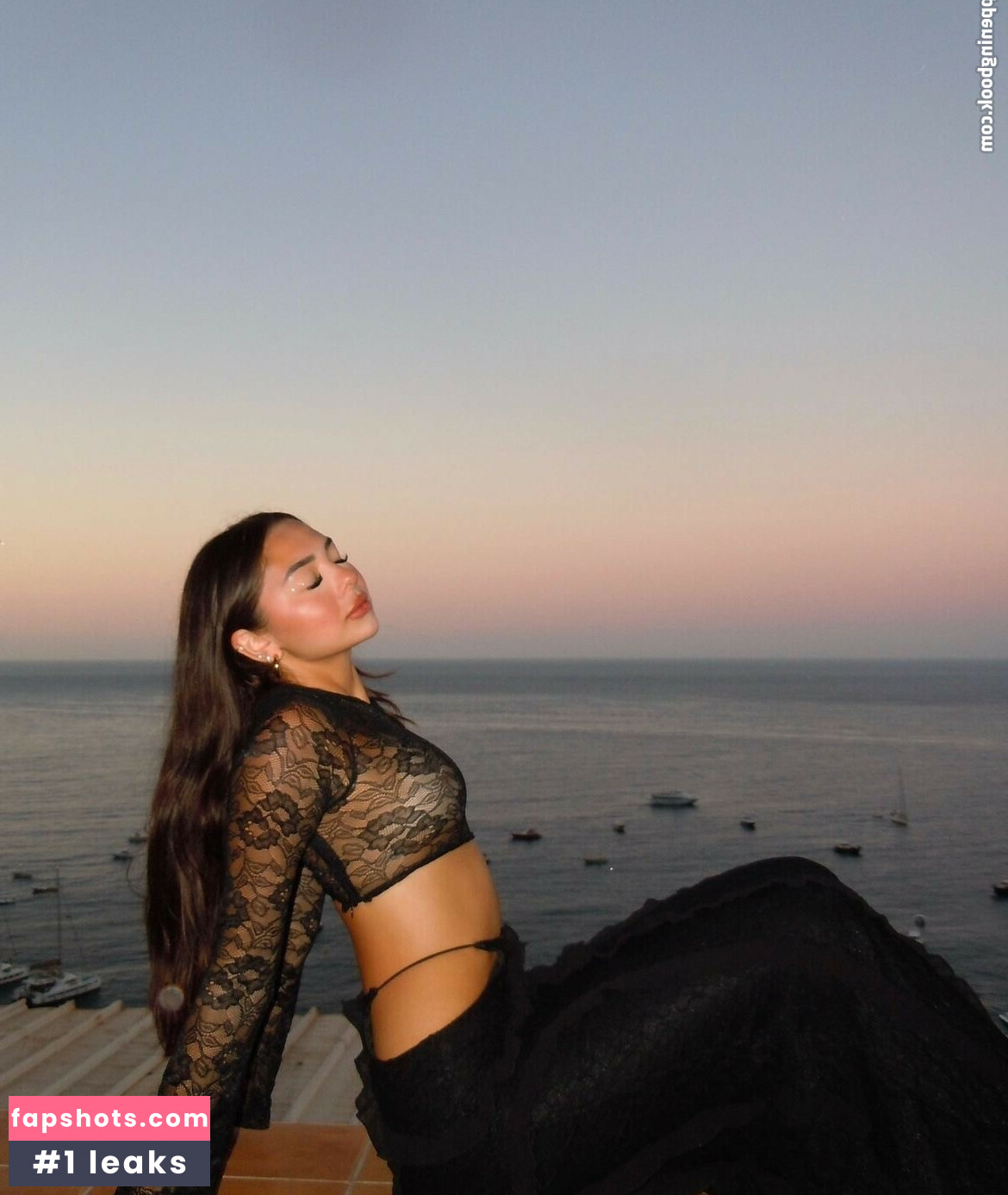 Lara Fraser gallery photo #22