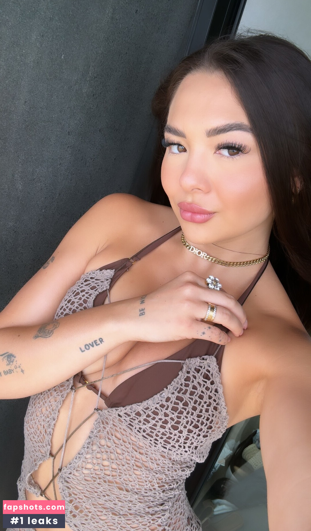 Lara Fraser gallery photo #26