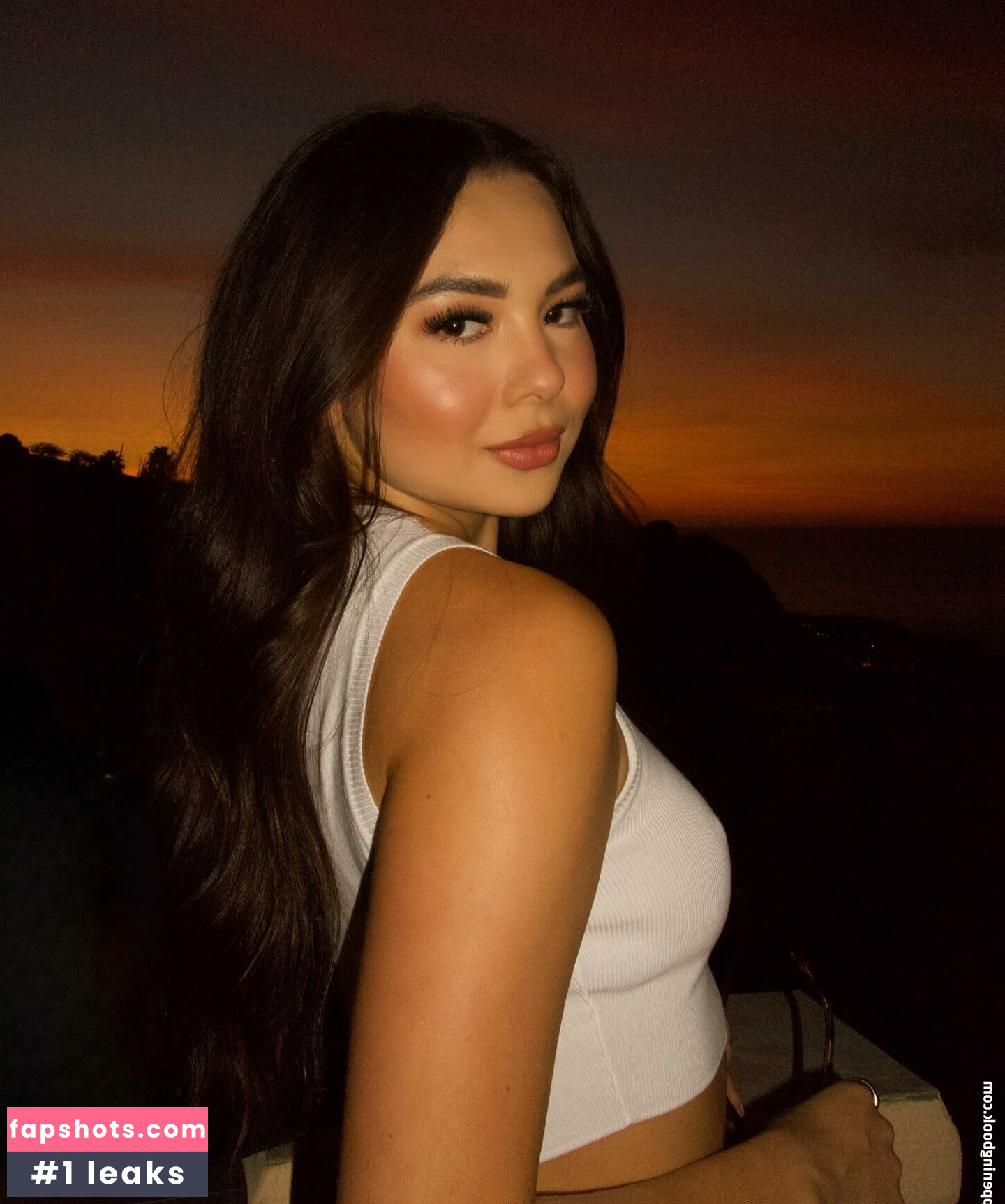 Lara Fraser gallery photo #38