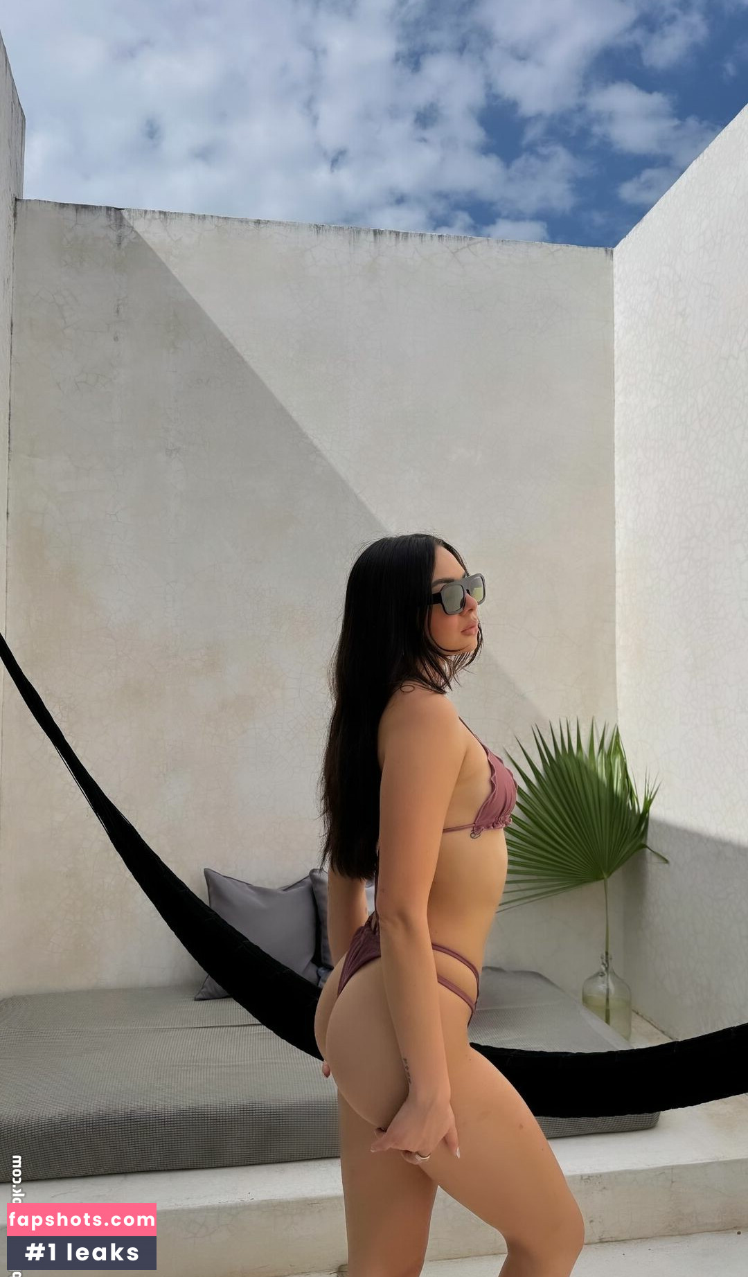 Lara Fraser gallery photo #44