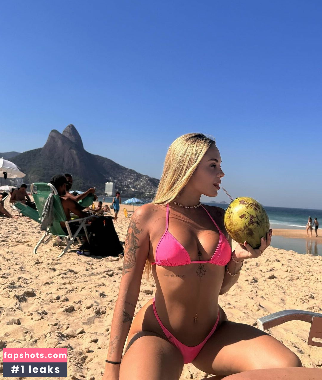 Lara Jucá gallery photo #8