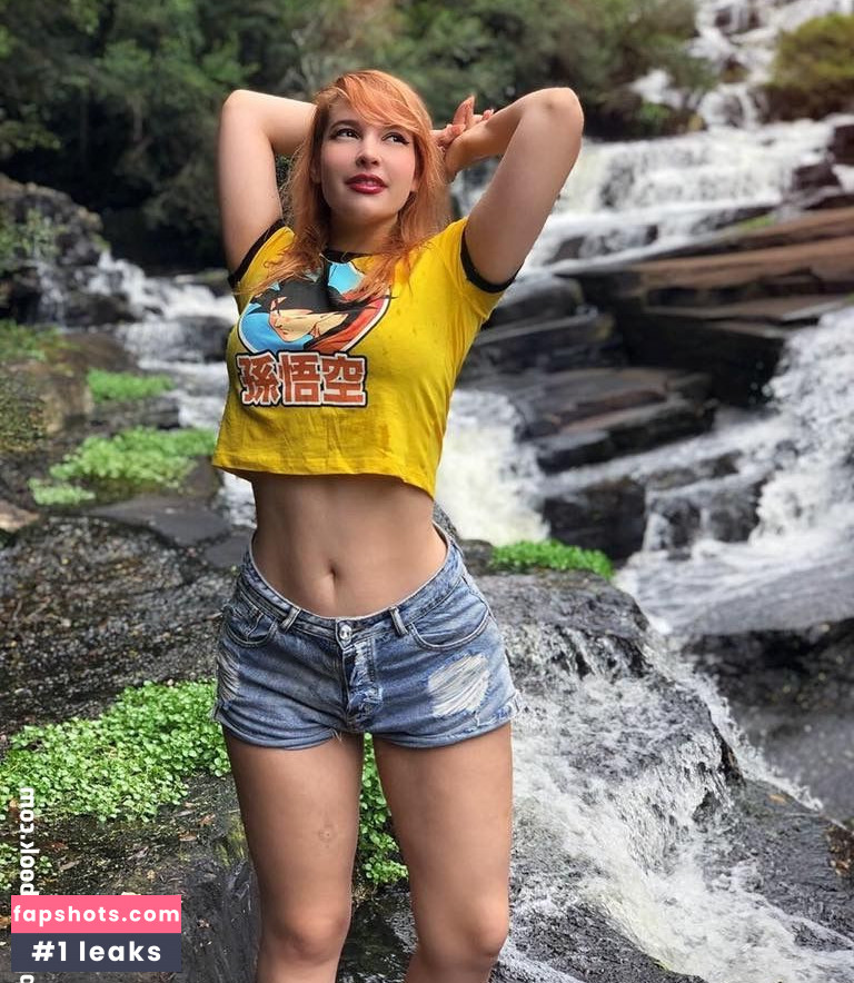 Lara Lunardi gallery photo #10