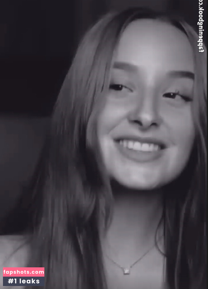 Lara_mde gallery photo #15