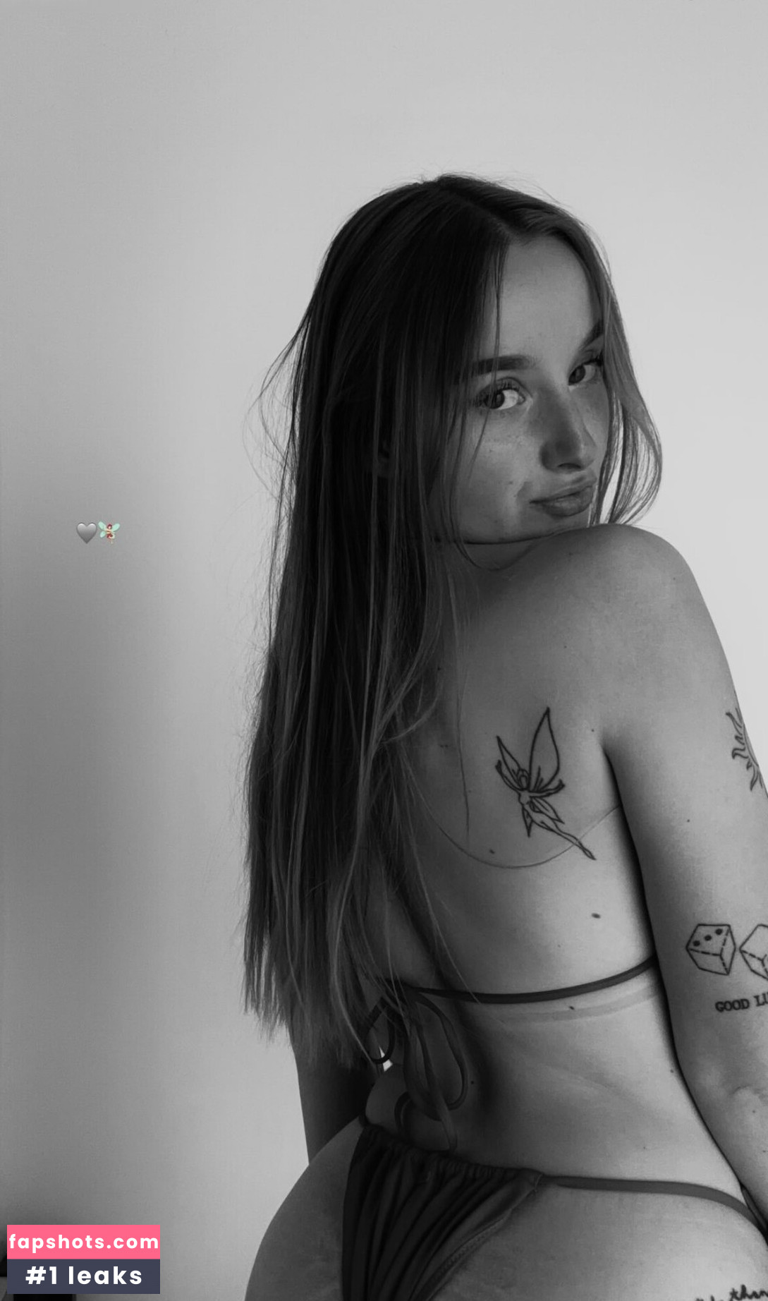 Lara_mde gallery photo #7