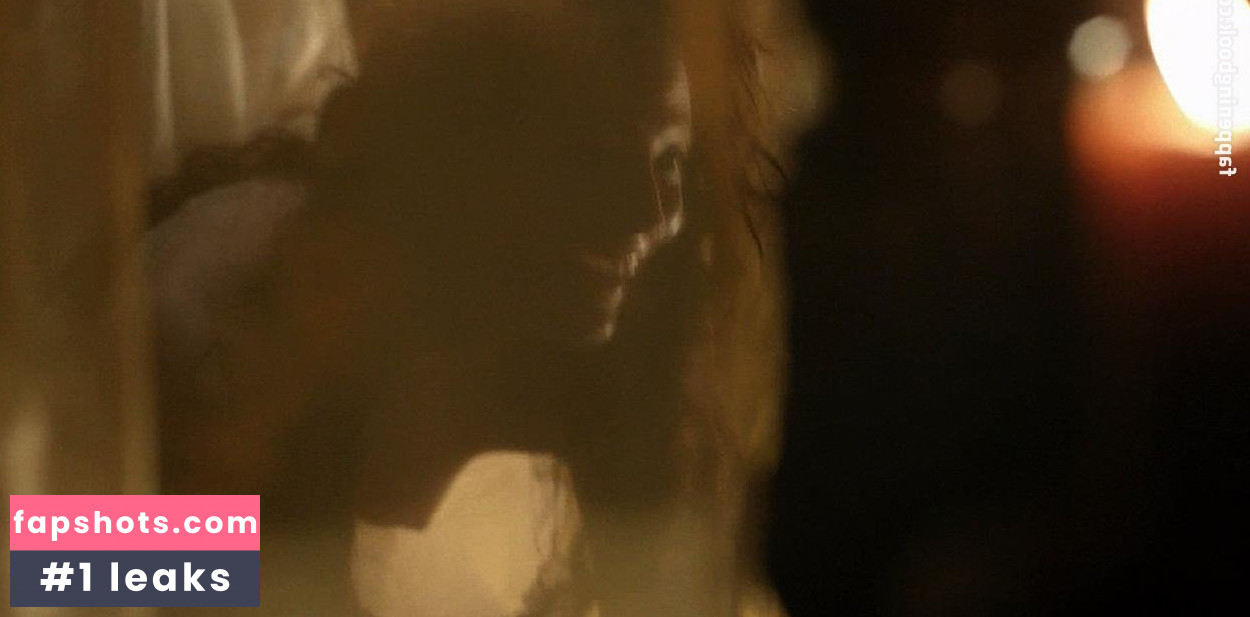 Lara Pulver Nahé úniky fotek pouze od fanoušků #69 - Fapshots