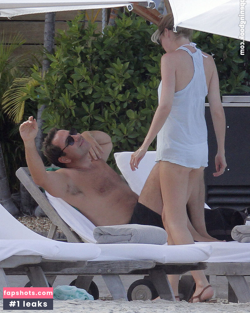 Lara Stone gallery photo #25