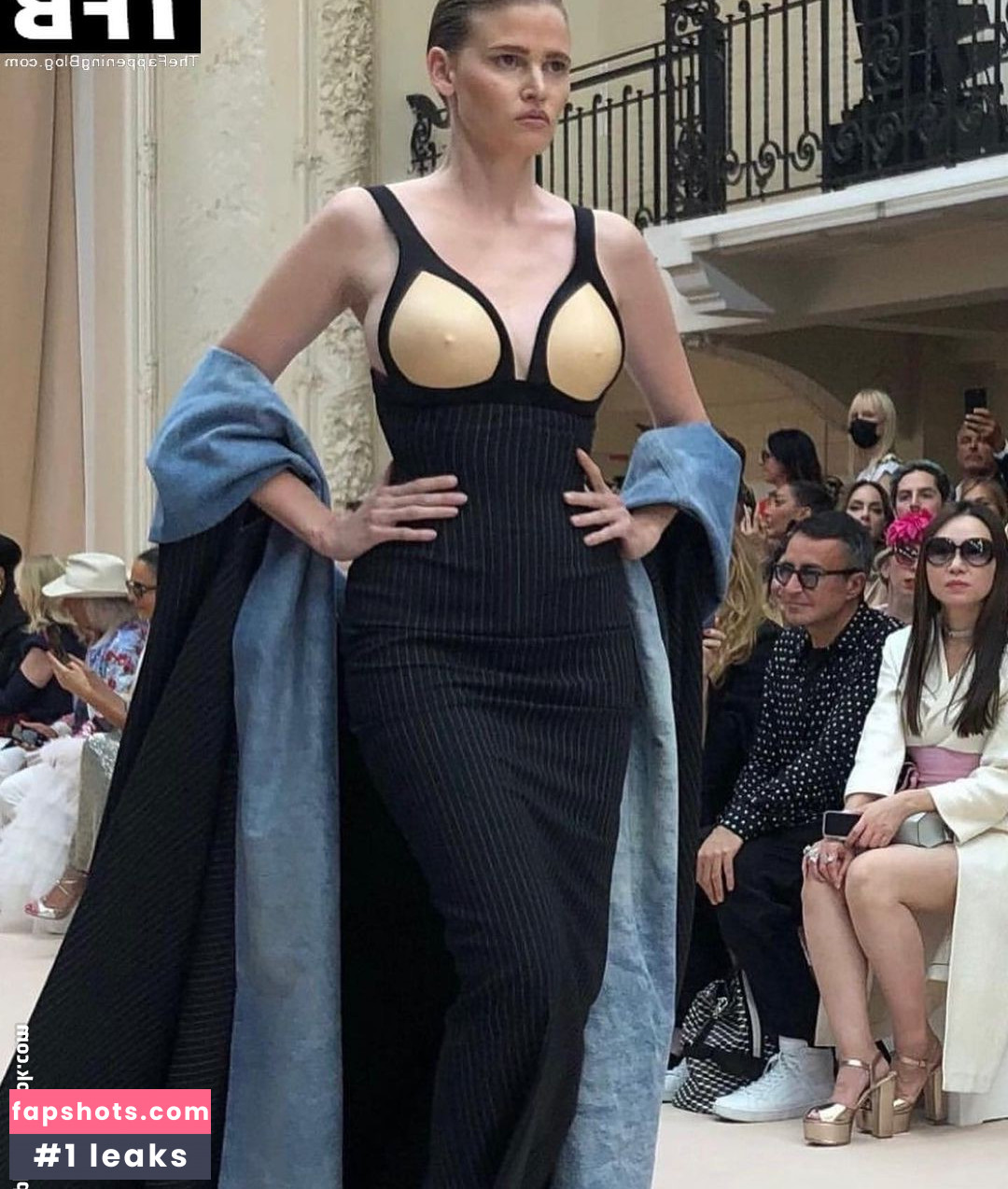 Lara Stone gallery photo #58