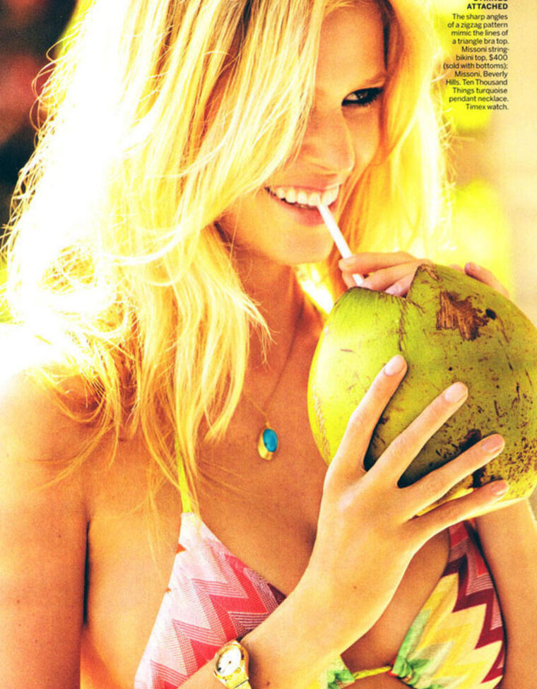 lara-stone gallery photo #27