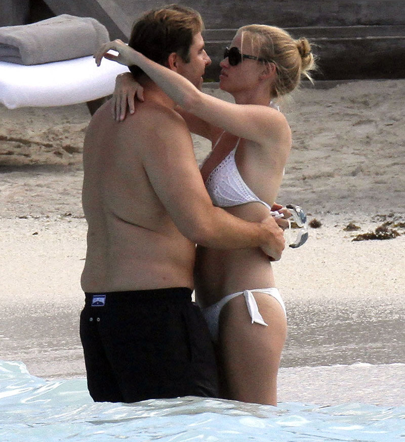 lara-stone gallery photo #36