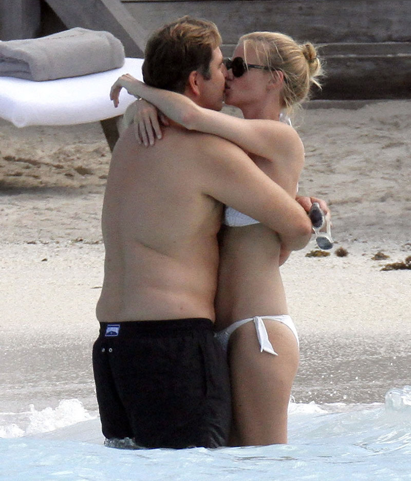 lara-stone gallery photo #43