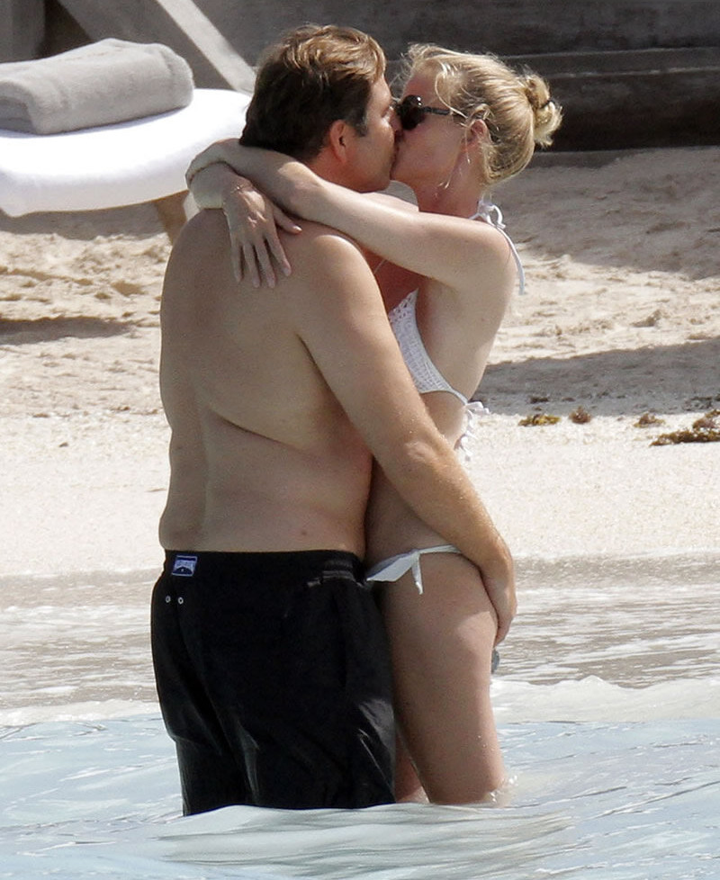 lara-stone gallery photo #51