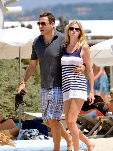 lara-stone gallery photo #68