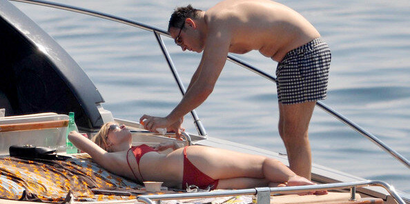 lara-stone gallery photo #75