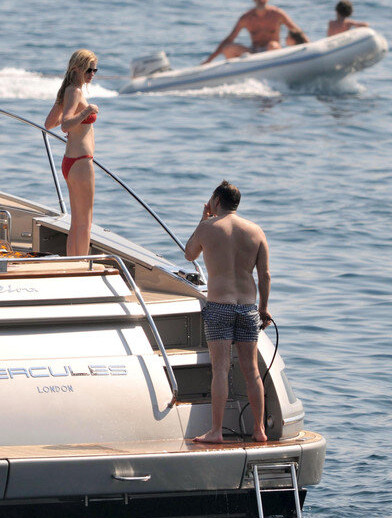 lara-stone gallery photo #76