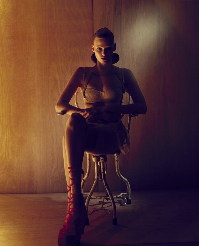 lara-stone gallery photo #84