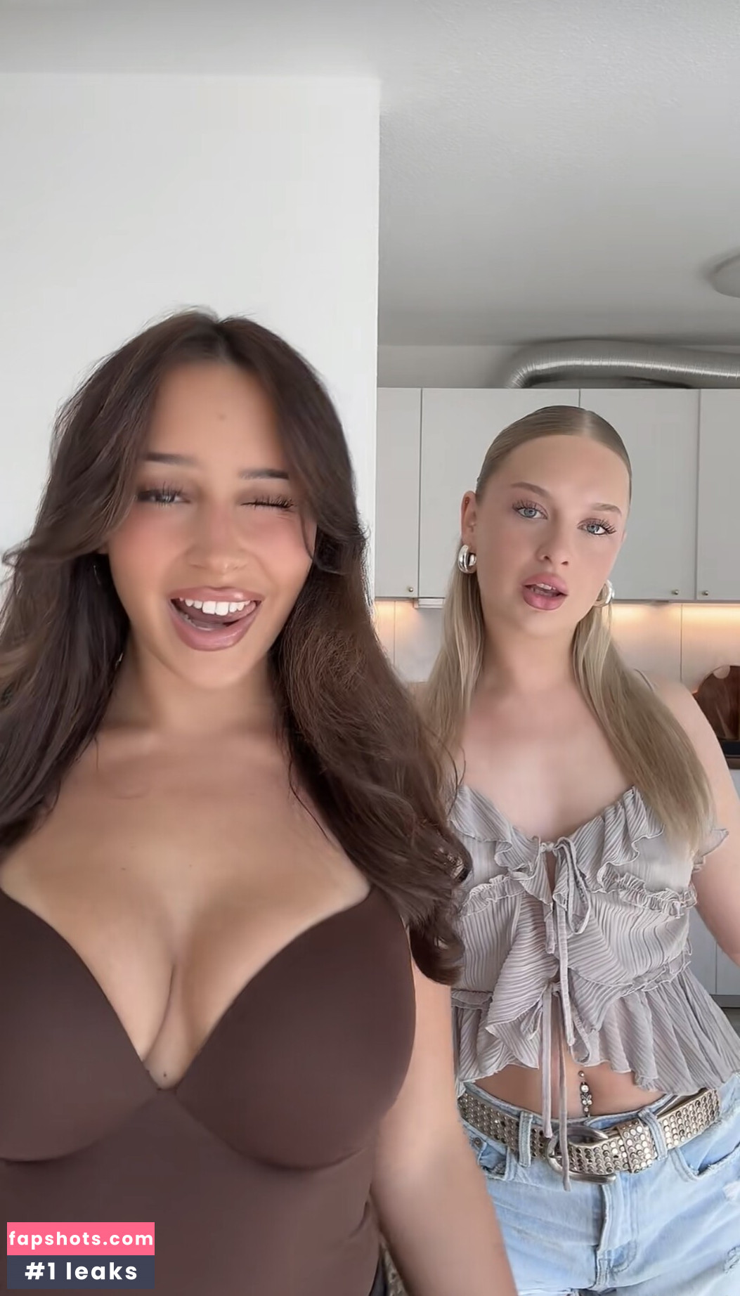 Lara Tepper gallery photo #11