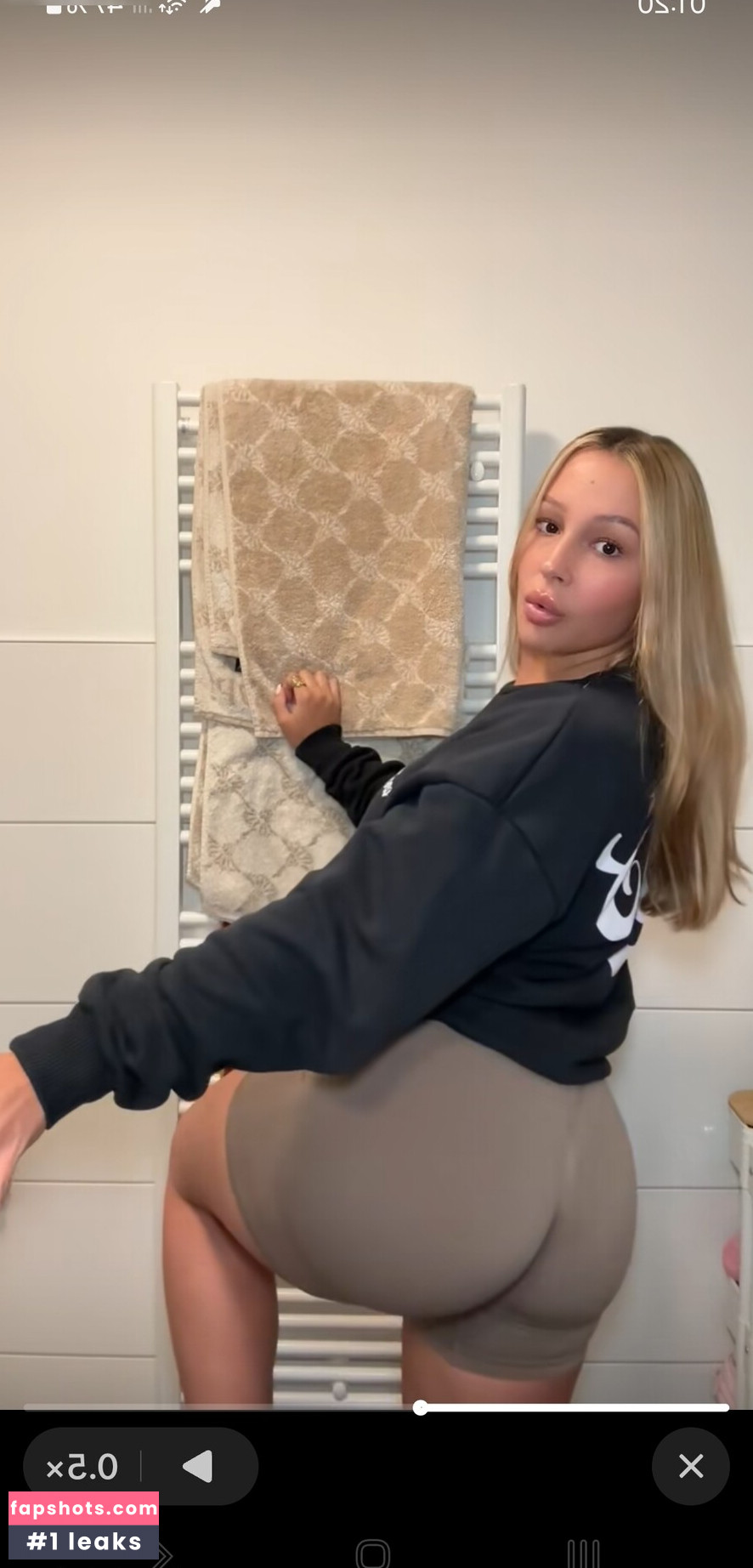 Lara Tepper gallery photo #25