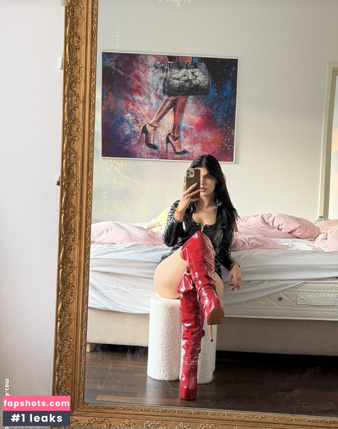 Lara Winter gallery photo #8